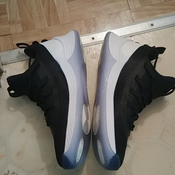 Jordan "ultra fly 2" low - Picture 7 of 7